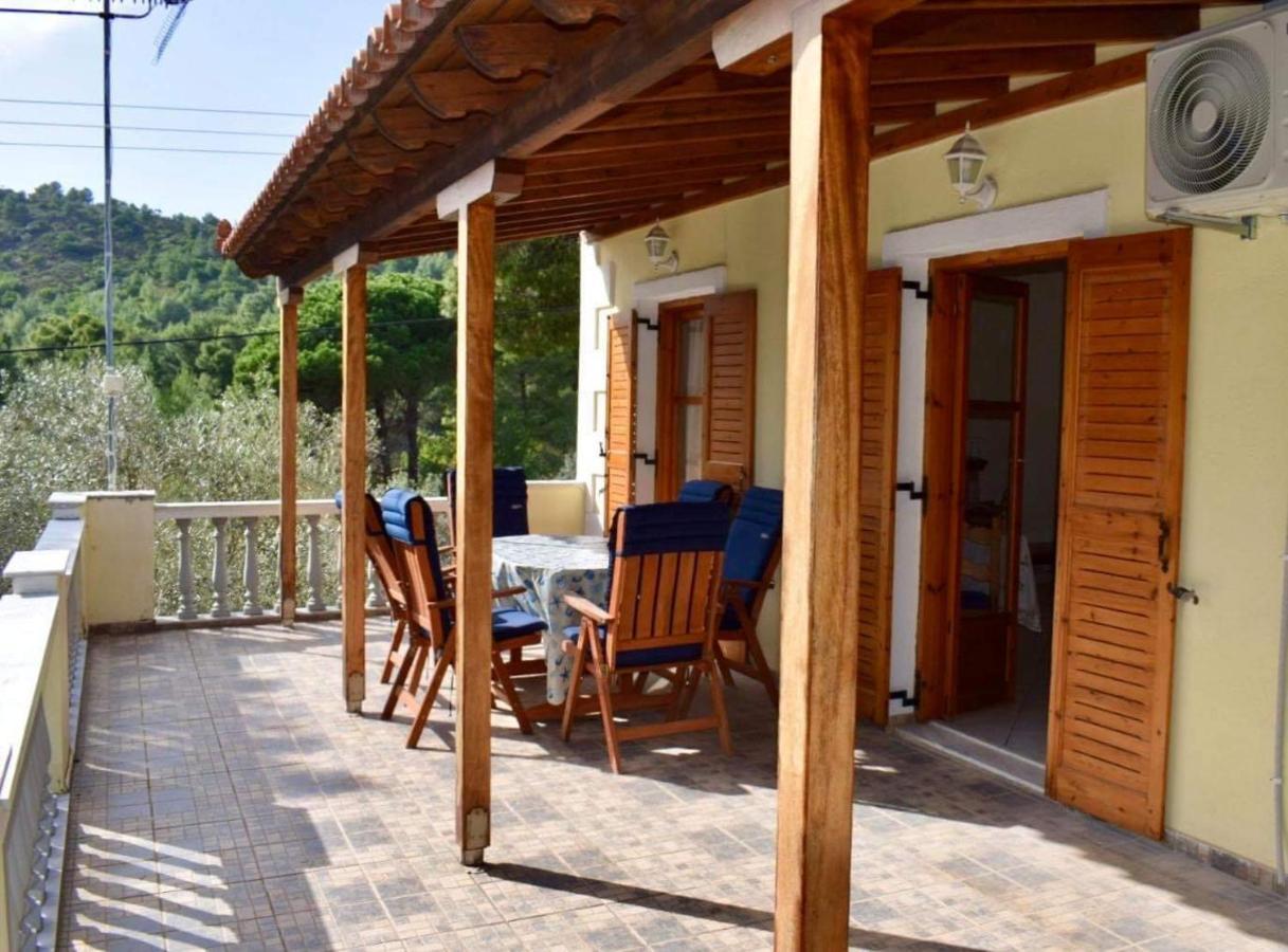 Апартаменты Pine Tree House Трулос Экстерьер фото